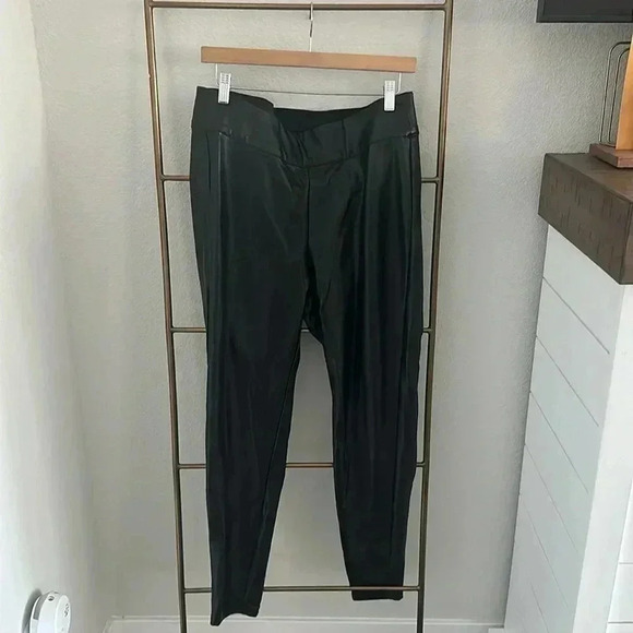Lane Bryant Pants - LANE BRYANT 14-16 leather pull‎ on pants
